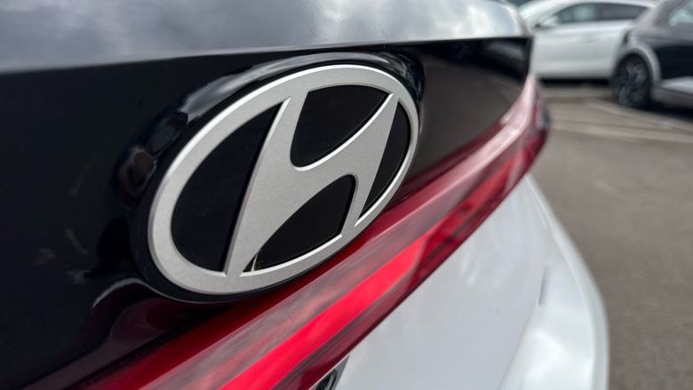 Hyundai i20 1.0T GDi Advance [Nav] 5dr Petrol Hatchback